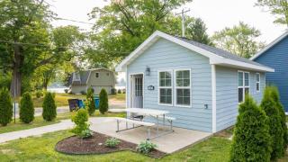 Sister Lake Cottages - private cottage community - Woodland Beach - 7