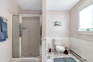 Quiet Getaway with Queen Bed & Wi-Fi - Clarks Summit - 5