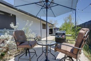 3 Mi to Roosevelt Row Arts District Apt with Patio - Phoenix - 0