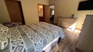 Acorn Acres Cabins Whitetail Run Cottage - Logan - 8