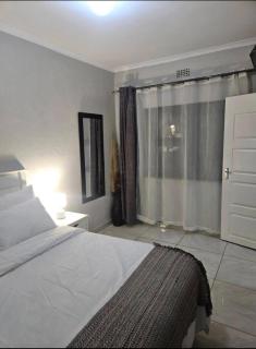 FourtyOne-Fourth GuestHouse - Johannesburg - 8
