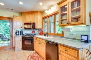 Hilltop Home with Panoramic Forest and Mountain Views! - Dahlonega - 3