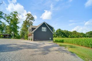 Rest and Relax Tennessee Home with Patio and Fire Pit - Springfield - 5