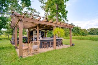 Rest and Relax Tennessee Home with Patio and Fire Pit - 3