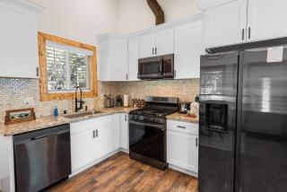Doms House - Stunning design, an unforgettable location to make family memories!! - 9