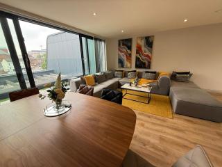 Modern Spacious Leeds Penthouse - Central Station - 3