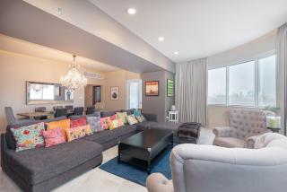 StayShort - Gorgeous 4-Bedroom Apartment Perfect for Families in Dubai Marina - 7