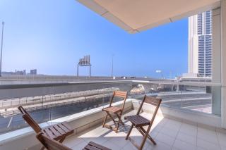 StayShort - Gorgeous 4-Bedroom Apartment Perfect for Families in Dubai Marina - 3