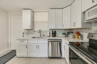 Walk to Public Beach Access Bonita Springs Gem! - Bonita Springs - 1