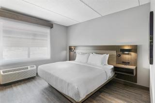 Best Western Plus Savannah Gateway - 1