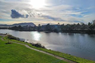 Riverfront Retreat - 7