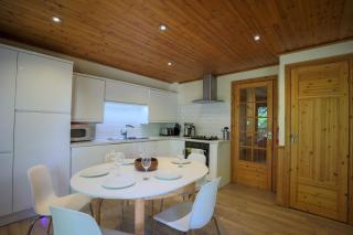 Lodge 68 - Fern Gully - Newton Abbot - 1