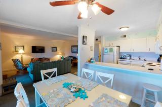Our Place At The Beach 302E - 8
