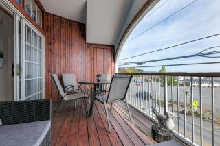 Penthouse Private Balconies Beach and Water Views - 3