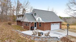 Red Clay Farmhouse - 9
