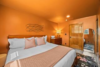 Elegant Riverside Escape Bottom-Floor Haven - Louisville - 6
