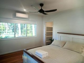 Sandyfeet House - Rainbow Beach - 6