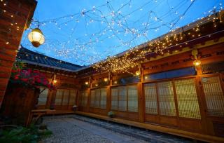 Jeonju Jeongdam Hanok Stay - 8