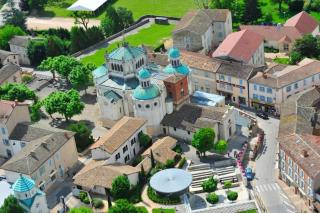 L'Accolade - La Celle-sous-Gouzon - 2