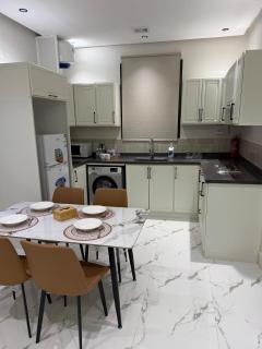 Modern and comfortable apartment - Dammam - 5