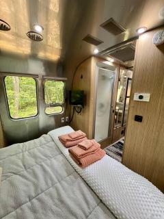 Moonbeam Airstream - Oakland - 0