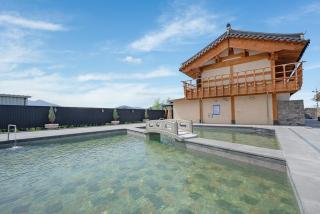 Hanok Pension Wanggyeong - 2