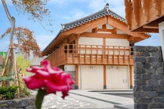 Hanok Pension Wanggyeong - 0