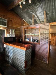 Brownwood Cabin Yellow Rose Canyon - Mount Enterprise - 6