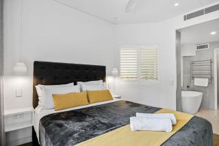 Luxurious 3 bedroom apartrment in Mirra Chana on Parkyn Parade - Mooloolaba - 1