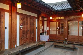 Jeonju Deoksugung Hanok Stay - 3