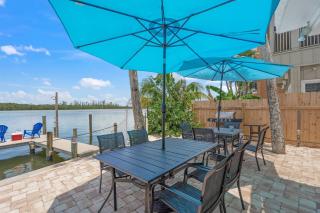 Coastal Breeze Siesta Manatee "C" - 5