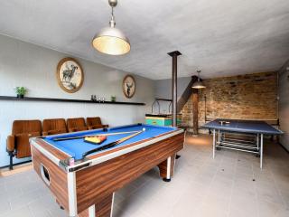 Fancy Holiday Home in Sainte-Cécile with Pool House & Indoor Pool - Sainte-Cécile - 6
