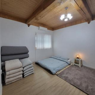 Yeongam Yeonhi Hanok Pension - 2