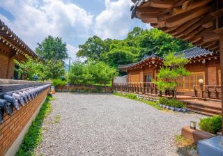Yongin Yejik Hanok Pension - 8