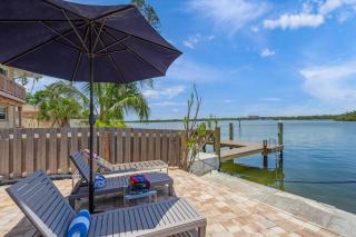 Coastal Breeze Siesta – Entire 4-Unit Complex with Dock - 5