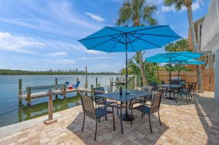 Coastal Breeze Siesta – Entire 4-Unit Complex with Dock - Sarasota - 4