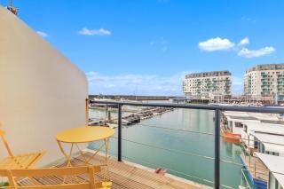 On the Water 6 with Free Parking By My Getaways - Brighton & Hove - 9