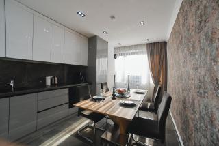 Luxury 2BR Penthouse with City Views in City Center GrandStay Apartments - 0