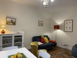 Appartement lumineux au cœur de Moulins avec balcon, parking et équipements complets - FR-1-489-398 - Moulins - 1