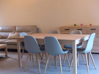 **Charmant Atelier Rénové, Jardin & Terrasse, Proche Ski et Vichy** - FR-1-489-140 - 2