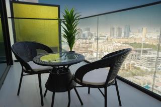 Modern & Stylish 1BR, Pool & Gym - 5