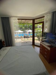 Райско място в Laguna Beach Hotel - 2