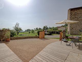 Ferme traditionnelle rénovée avec cour privative à Verrières-en-Forez - FR-1-496-314 - 2