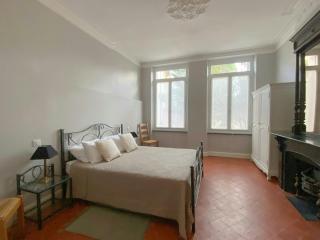 Family Home With Pool In Cruzy - 3