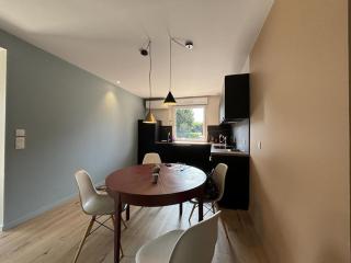 Gîte Contemporain au Cœur du Village avec Jardin et Climatisation - FR-1-489-551 - Ébreuil - 1
