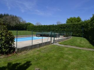 Charmant Gîte avec Piscine, Jardin et Jeux Enfants près de St Pourçain/Sioule - FR-1-489-57 - Cressanges - 8