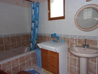 Fermette rénovée, animaux acceptés, internet, Montluçon proche - FR-1-489-83 - 6