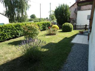 Ravissante Fermette Rénovée avec Jardin Clos, Cheminée et WiFi - Animaux Acceptés - FR-1-489-83 - Verneix - 3