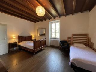 Grande Ferme avec Piscine Privative et Jardin, Proche Étang, Chappes - FR-1-489-90 - Chappes - 3