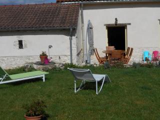 Charmante maison rénovée, 4-5 pers., jardin clos, près de Charroux et Ebreuil. Draps inclus, animaux OK - FR-1-489-181 - Saint-Bonnet-de-Rochefort - 2